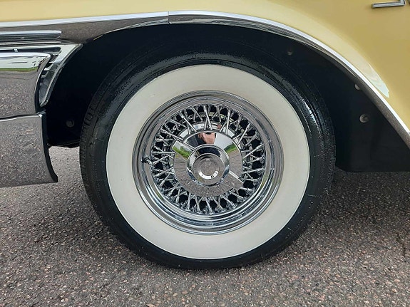 Chrysler New Yorker 25 of 30