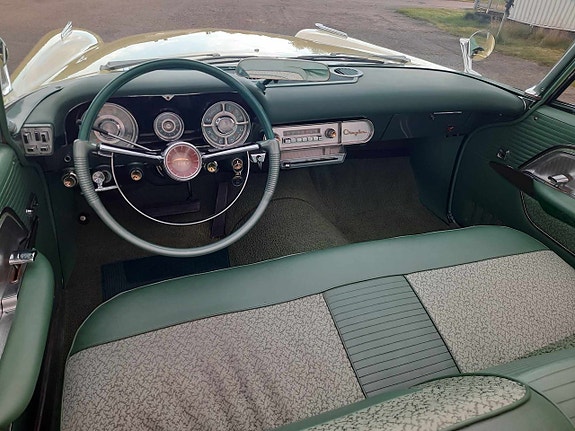 Chrysler New Yorker 19 of 30