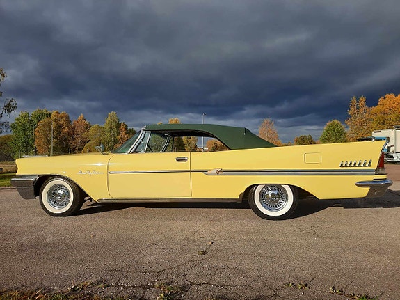 Chrysler New Yorker 4 of 30