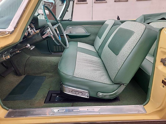 Chrysler New Yorker 17 of 30