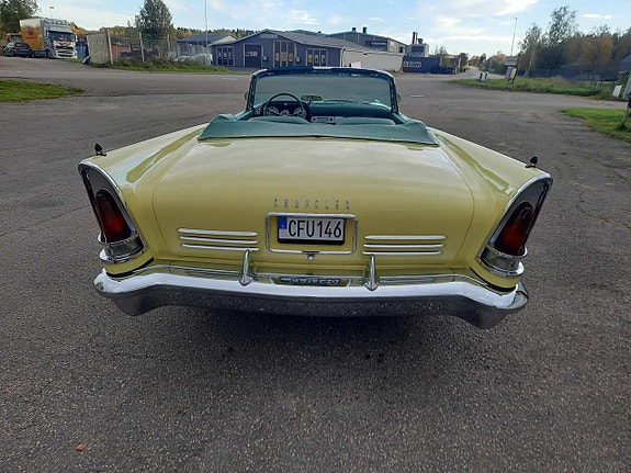 Chrysler New Yorker 8 of 30