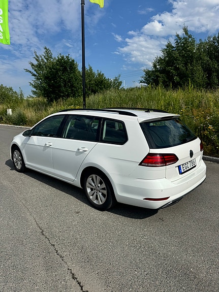 Volkswagen Golf VII 3 of 7