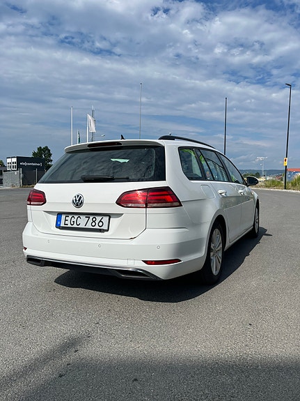 Volkswagen Golf VII 2 of 7