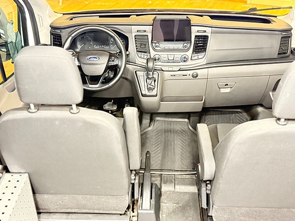 Ford Transit 9 of 13
