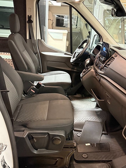 Ford Transit 15 of 15