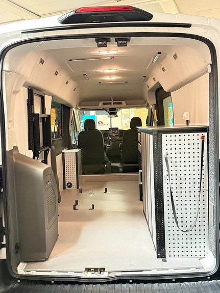 Ford Transit 6 of 15