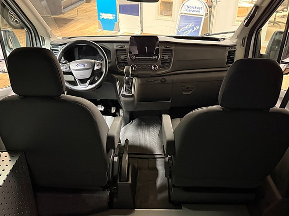 Ford Transit 10 of 15