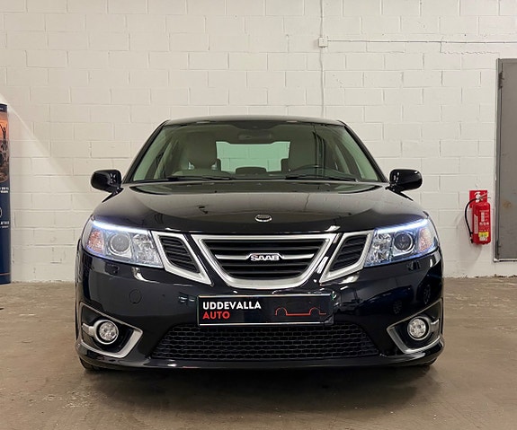 Saab 9-3 2 of 5