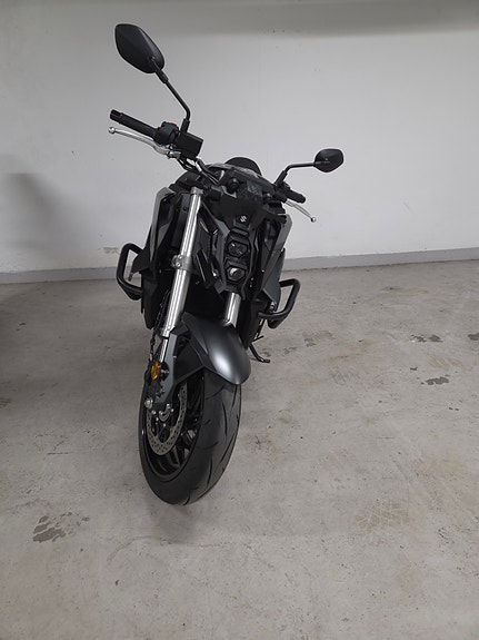 Suzuki GSX-S950 2 of 6