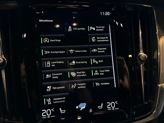 Volvo V90 Cross Country 15 of 19