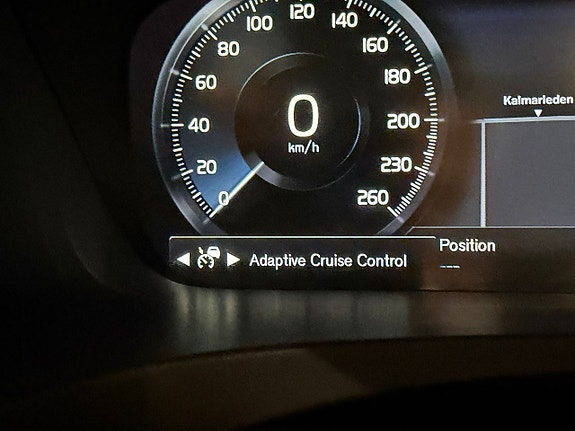 Volvo V90 Cross Country 13 of 19