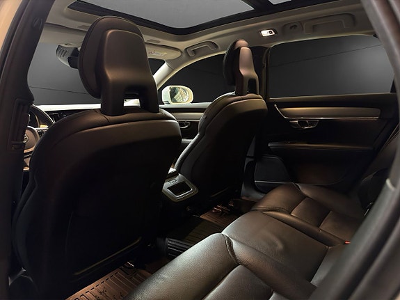Volvo V90 Cross Country 8 of 19