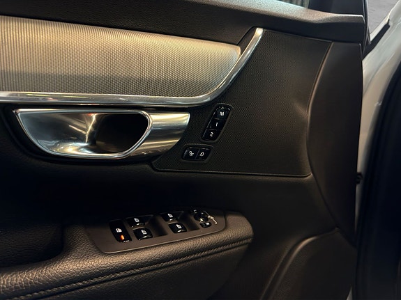 Volvo V90 Cross Country 9 of 19