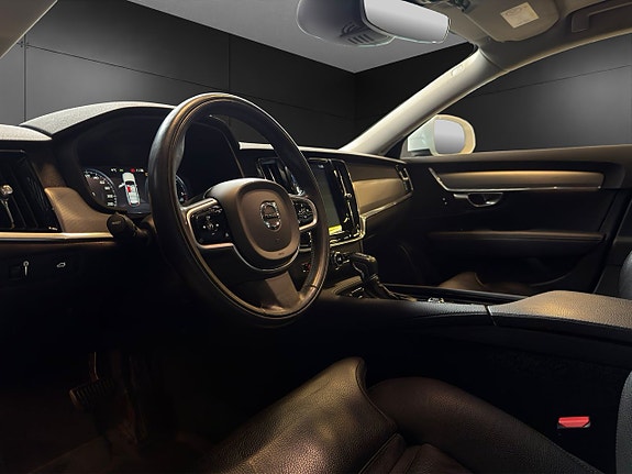 Volvo V90 Cross Country 10 of 19
