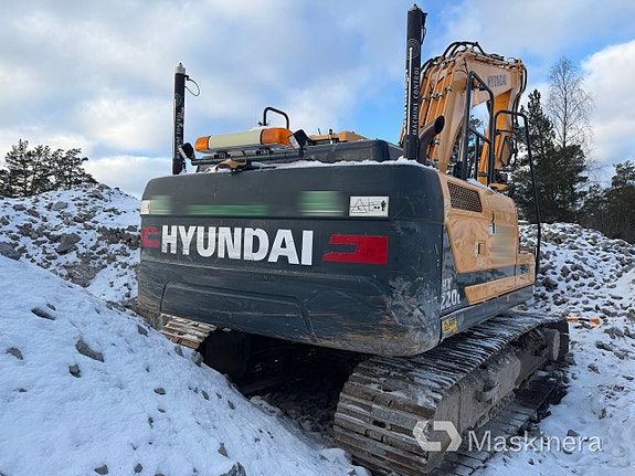 Grävmaskin Hyundai HX220L 7 of 27