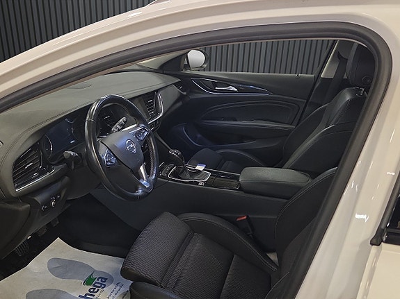 Opel Insignia 9 of 17