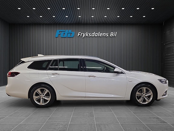 Opel Insignia 7 of 17