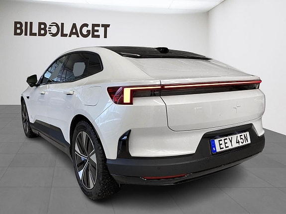 Polestar 4 3 of 5