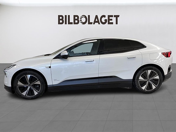 Polestar 4 2 of 5
