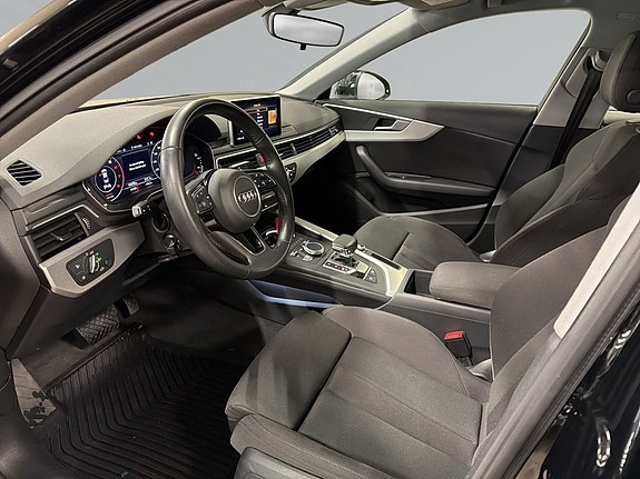 Audi A4 5 of 9