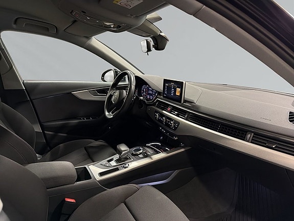 Audi A4 8 of 9