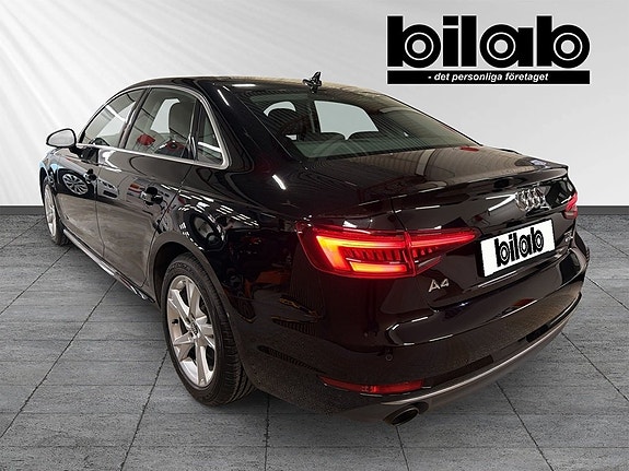 Audi A4 4 of 9