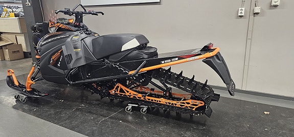 Arctic Cat M 8000 3 of 4