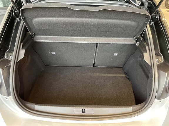 Opel Corsa 12 of 12
