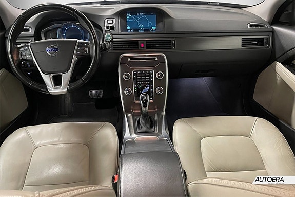 Volvo XC70 17 of 22