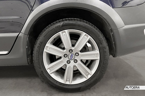 Volvo XC70 8 of 22
