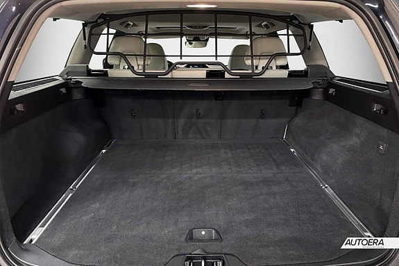 Volvo XC70 11 of 22