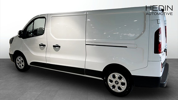 Renault Trafic 2 of 9