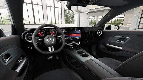 Mercedes-Benz CLA250+ 4 of 5
