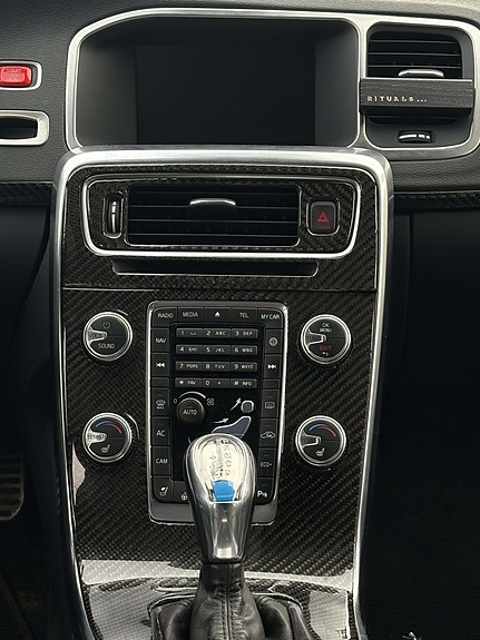 Volvo V60 7 of 9