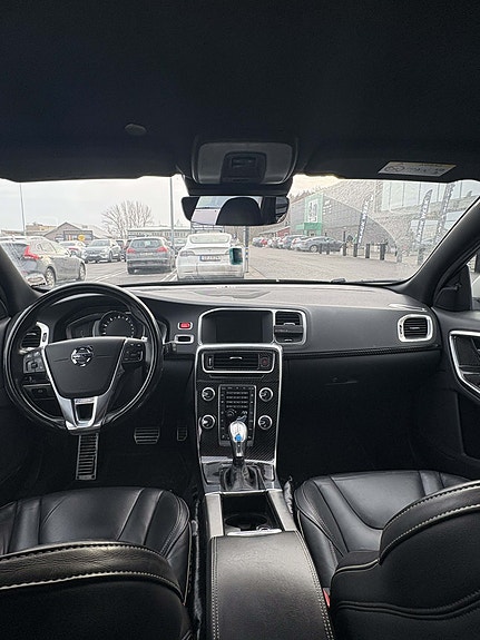 Volvo V60 6 of 9