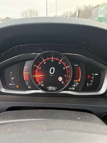 Volvo V60 8 of 9