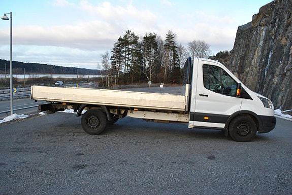 Ford Transit 12 of 12