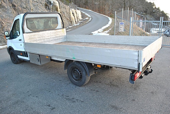 Ford Transit 7 of 12