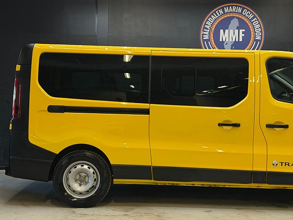 Renault Trafic 2 of 23