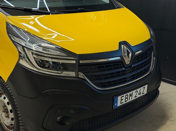 Renault Trafic 19 of 23