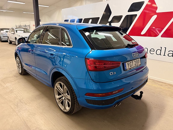Audi Q3 3 of 5