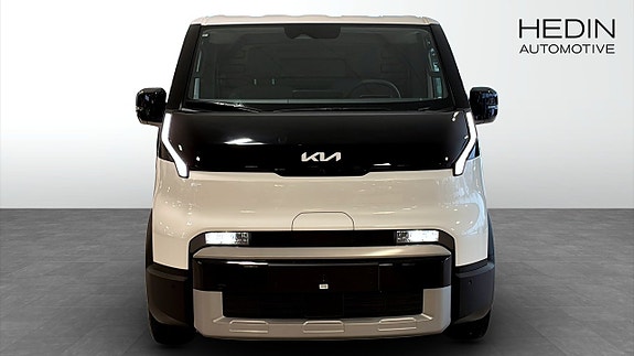 Kia PV5 8 of 21