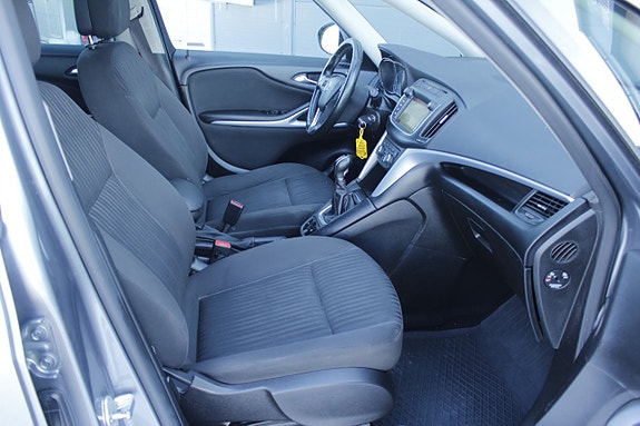 Opel Zafira 9 of 20