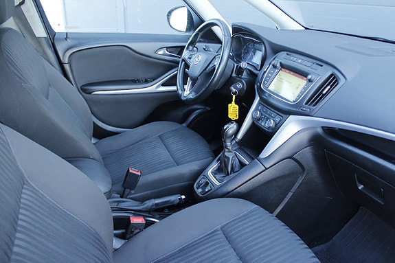 Opel Zafira 10 of 20