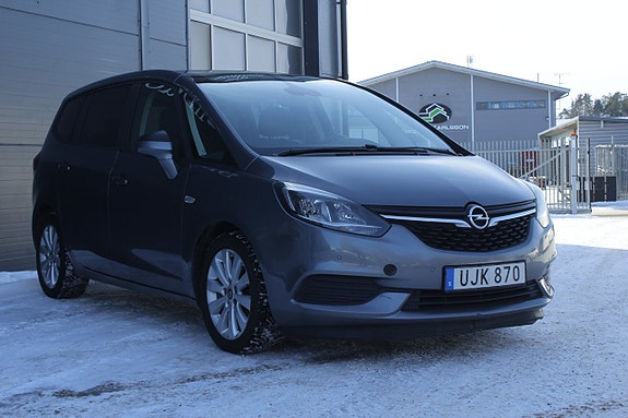 Opel Zafira 3 of 5