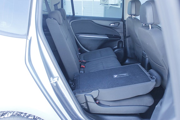 Opel Zafira 13 of 20
