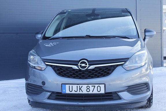 Opel Zafira 2 of 5