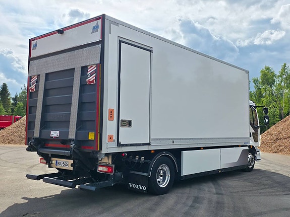 Volvo FL Electric 4 of 10