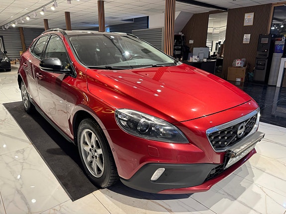 Volvo V40 Cross Country 6 of 24