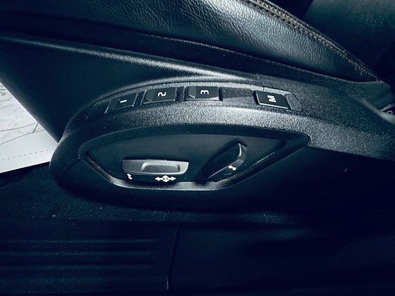 Volvo V40 Cross Country 9 of 24